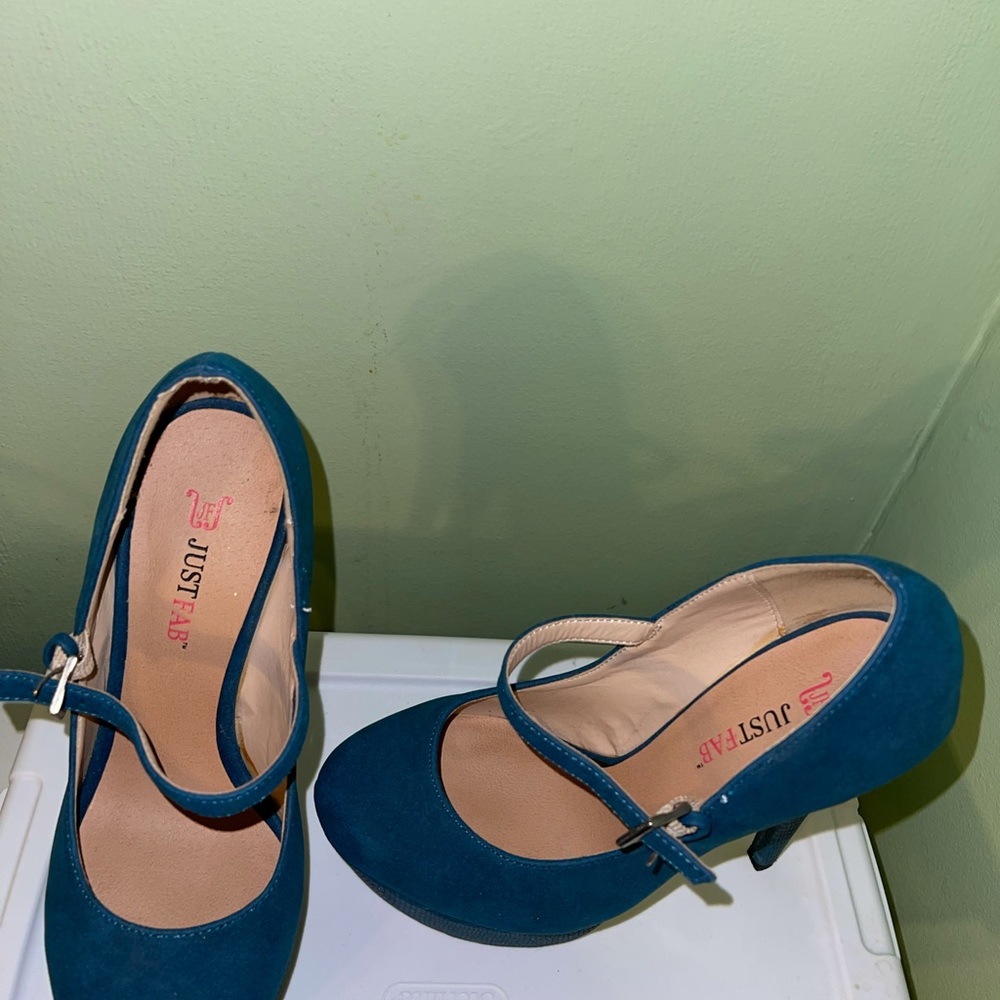 Cute pumps - Picture 2 of 4